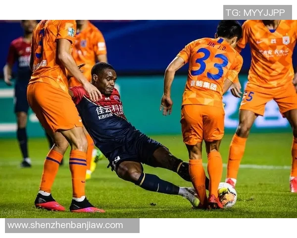 昔日风光无限的足球明星为何在网络上悄然消失背后的故事揭秘