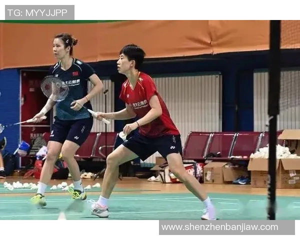 深圳羽毛球队与成都羽毛球队赛后复盘分析意识碰撞与战术对决 深圳羽毛球队与成都羽毛球队赛后复盘分析意识碰撞与战术对决