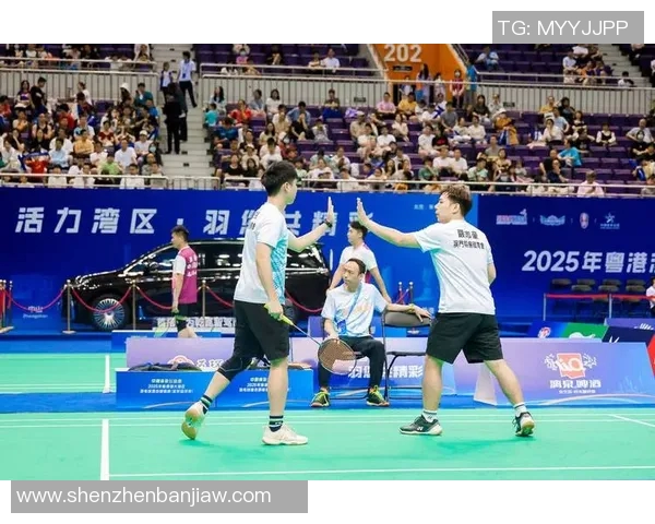 赛后分析:北京羽毛球队与广州羽毛球队的团队协作表现及其影响 赛后分析:北京羽毛球队与广州羽毛球队的团队协作表现及其影响
